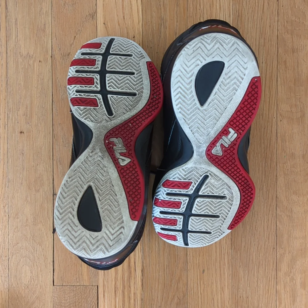 Fila Men's Black & Red High Top Basketball Shoes Size 8